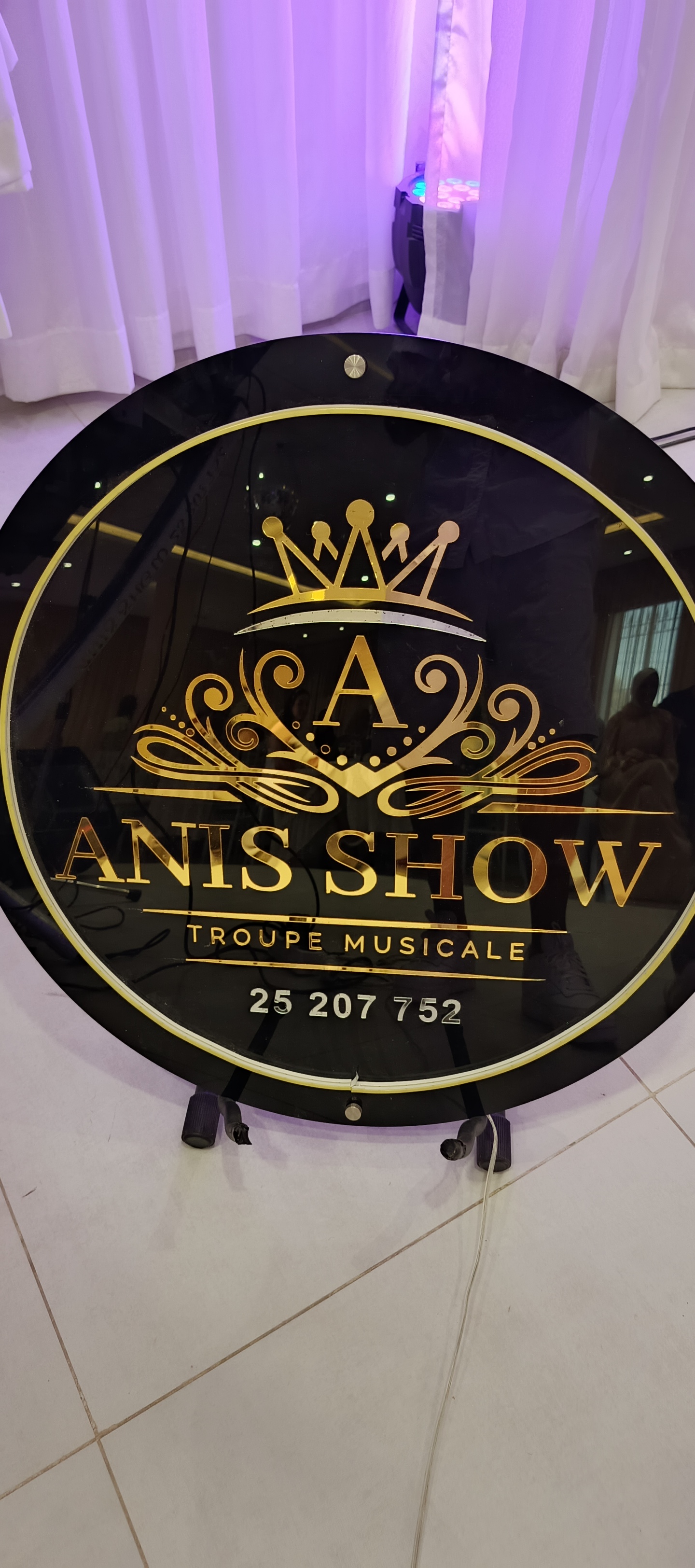 Troupe Anis show 52647289